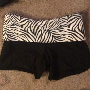 Yoga shorts M read description